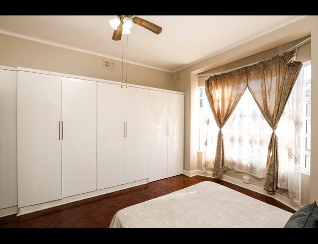2.5 BEDROOM APARTMENT FOR SALE IN ESSENWOOD